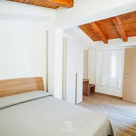 Tenuta Bianca Agriresort * Sanza